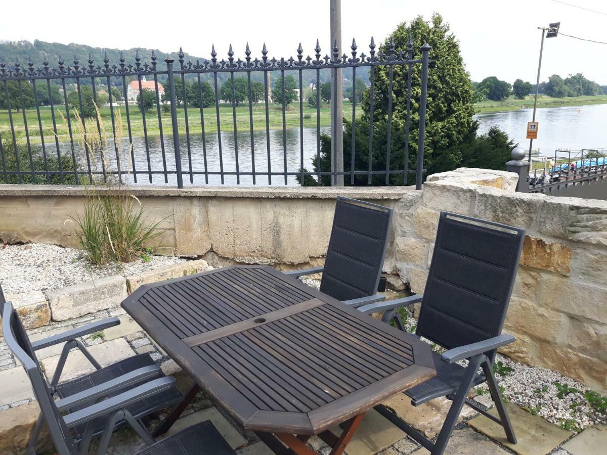 Ferienwohnung An Der Elbe ドレスデン エクステリア 写真